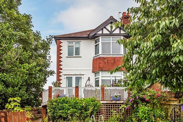 3 Bedroom Semi-Detached House To Rent In Townfield Road, Dorking, RH4