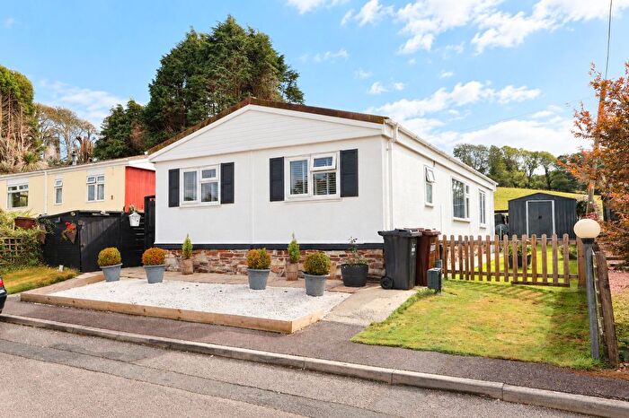 2 Bedroom Mobile/park Home For Sale In Old Rectory Mews, St Columb Major, TR9