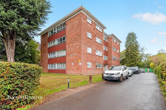 2 Bedroom Flat For Sale In Ashburton Road, Croydon, CR0