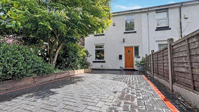 3 Bedroom End Of Terrace House For Sale In Vicarage Road, Kings Heath, B14