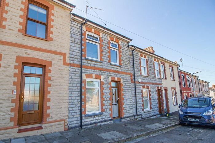 2 Bedroom Terraced House To Rent In Coronation Terrace, Penarth, CF64