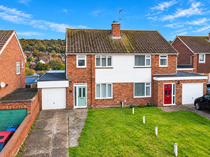 3 Bedroom Semi-Detached House For Sale In Orchard Drive, Dover, CT17