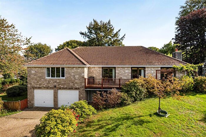 3 Bedroom Detached House For Sale In Crewkerne Road, Axminster, EX13
