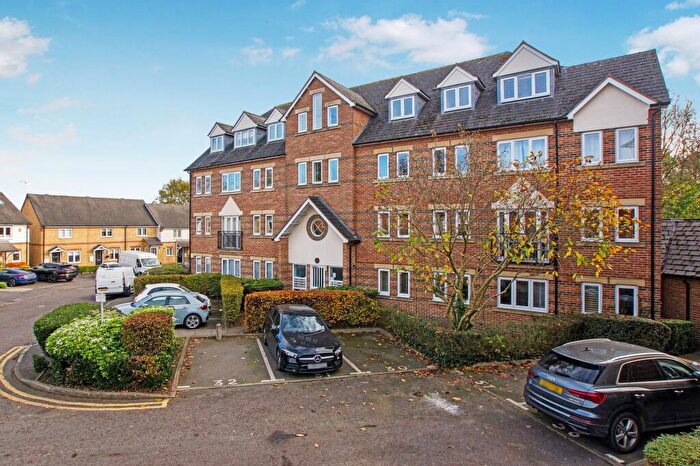 2 Bedroom Flat To Rent In Victory Road, London, E11