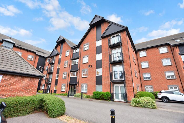 2 Bedroom Apartment For Sale In The Wharf, Leighton Buzzard, LU7