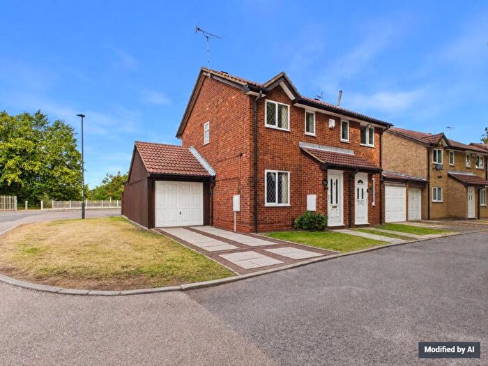 2 Bedroom Semi-Detached House For Sale In Shaws Green, Derby, DE22