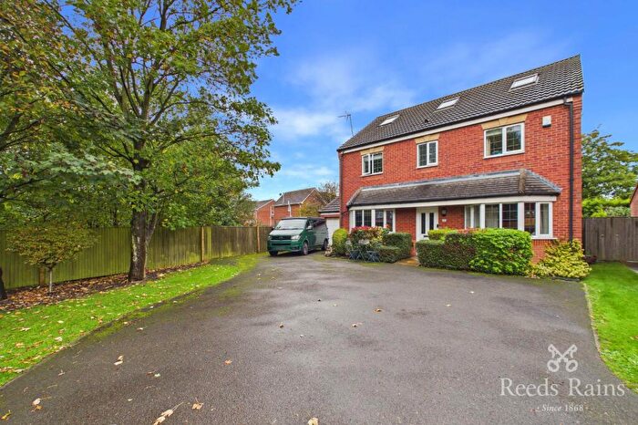 6 Bedroom Detached House For Sale In Springwood Court, Morley, Leeds, West Yorkshire, LS27