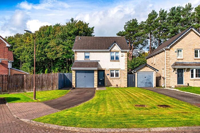 3 Bedroom Detached House For Sale In Buchanan Crescent, Livingston, EH54