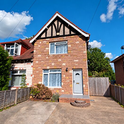 2 Bedroom Semi-Detached House For Sale In Lupin Road, Southampton, SO16