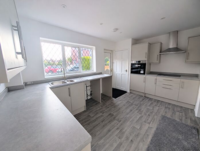 2 Bedroom Terraced House To Rent In Denby Dale Road East, Wakefield, WF4
