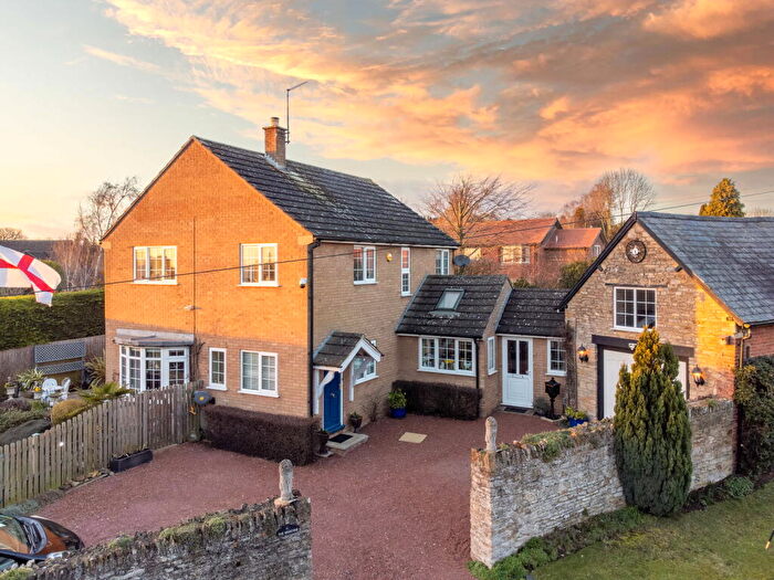 3 Bedroom Detached House For Sale In Draughton Road, Maidwell, NN6