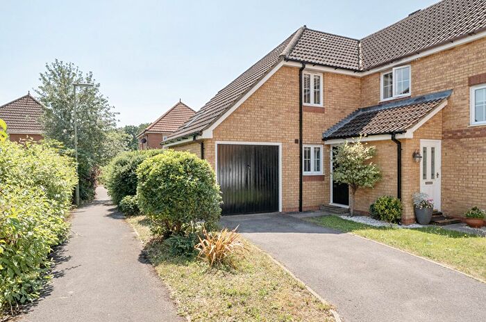 3 Bedroom Semi-Detached House For Sale In Wild Arum Way, Chandler's Ford, Eastleigh, Hampshire, SO53