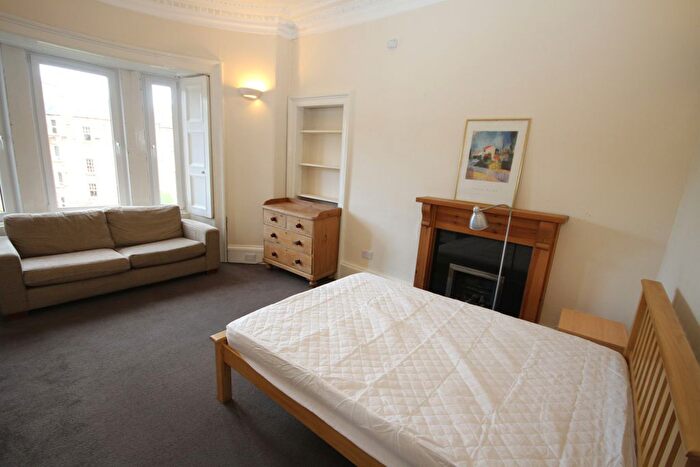 2 Bedroom Flat To Rent In Brougham Street, Tollcross, Edinburgh, EH3
