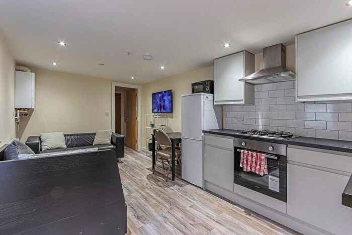 2 Bedroom Private Hall To Rent In Cyril Crescent, Roath, CF24