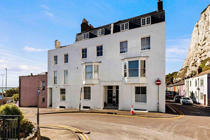 1 Bedroom Flat To Rent In East Cliff, Dover, CT16