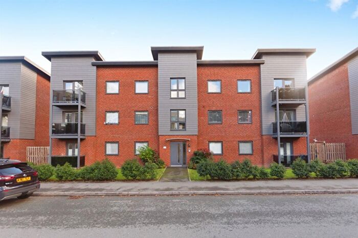 2 Bedroom Flat For Sale In Newman Square, Shirley, Solihull, B90