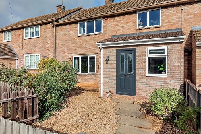 3 Bedroom Terraced House For Sale In Park Close, King's Cliffe, PE8