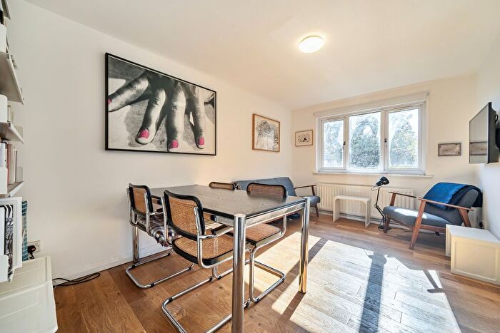 1 Bedroom Flat For Sale In Glenville Grove, SE8