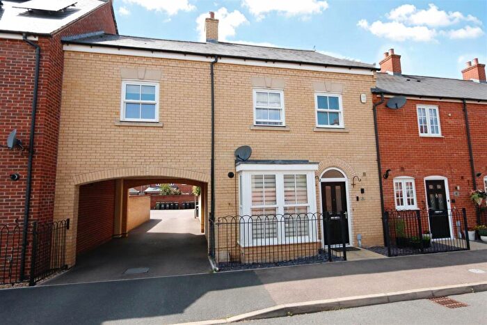 4 Bedroom Semi-Detached House For Sale In Bridge View, Shefford, SG17