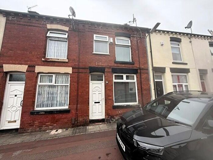 3 Bedroom Terraced House For Sale In Dougill Street, Bolton, Greater Manchester, BL1