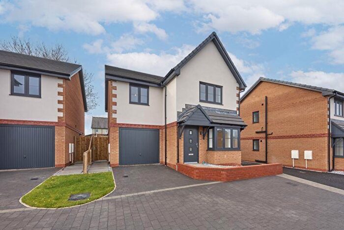 4 Bedroom Detached House For Sale In Hilltop Close, Off Redwood Drive, Chorley, PR7