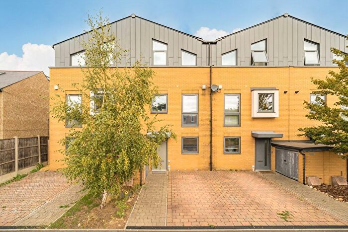 4 Bedroom Terraced House For Sale In Eveline Road, Mitcham, CR4