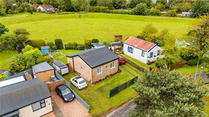 2 Bedroom Chalet For Sale In Humberston Fitties, Humberston, DN36