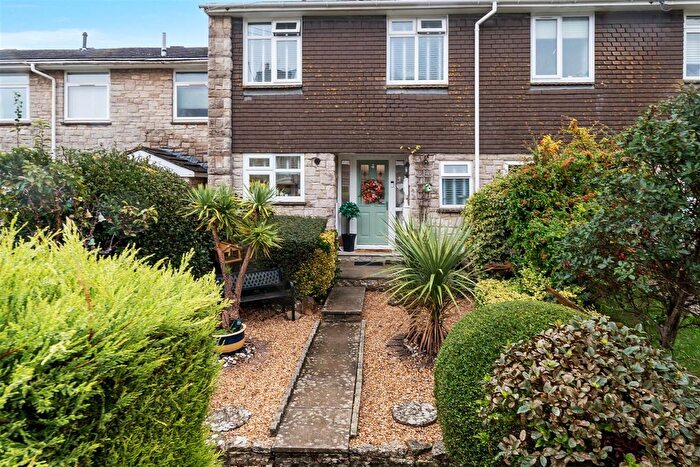 3 Bedroom Property For Sale In Globe Close, Swanage, BH19