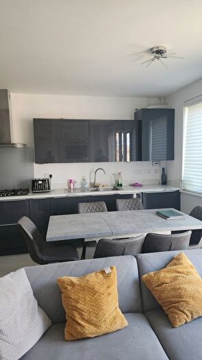 3 Bedroom Semi-Detached House To Rent In Cane Hill Drive, Coulsdon, CR5