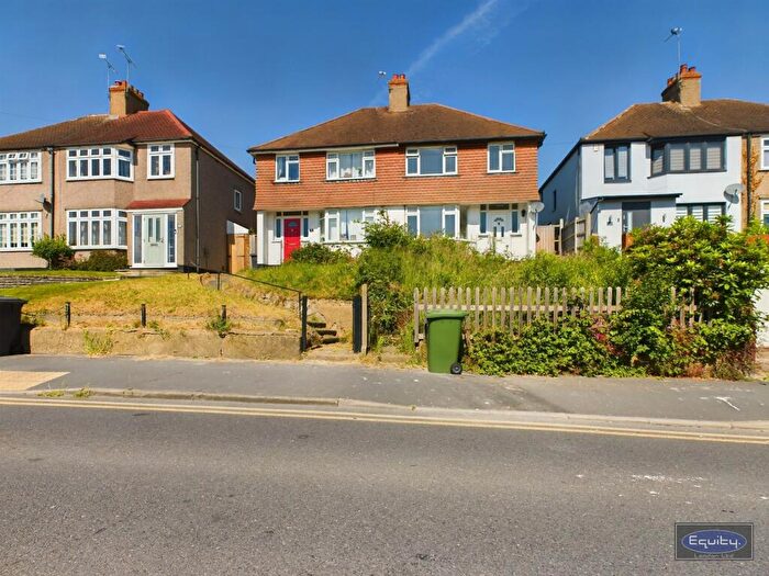 3 Bedroom Semi-Detached House For Sale In Swanley Lane, Swanley, BR8