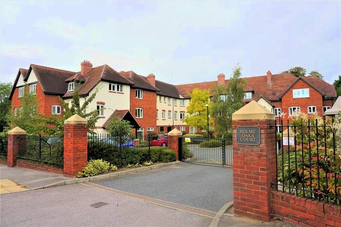 1 Bedroom Flat For Sale In Cliff Lane, Ipswich, IP3