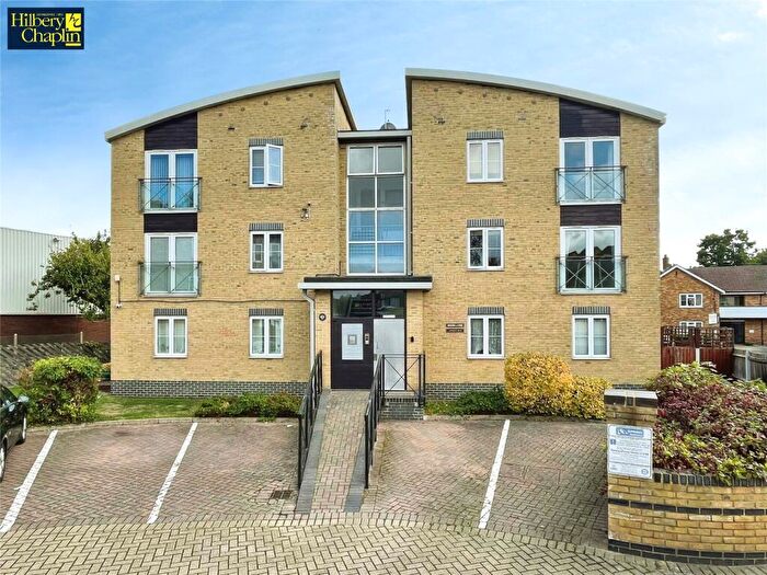 1 Bedroom Apartment For Sale In Romside Place, Romford, RM7