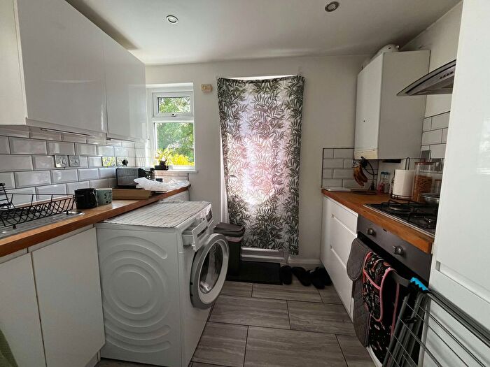 1 Bedroom Flat To Rent In Darnley Street, Gravesend, DA11