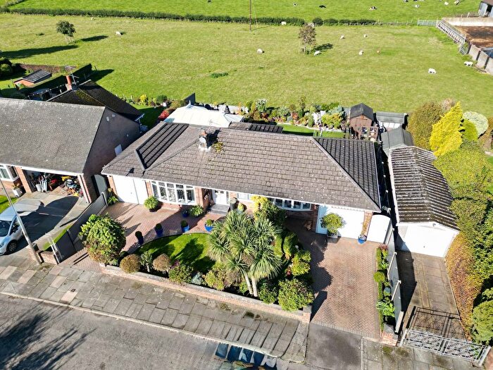 3 Bedroom Detached House For Sale In Gathurst Road, Orrell, WN5