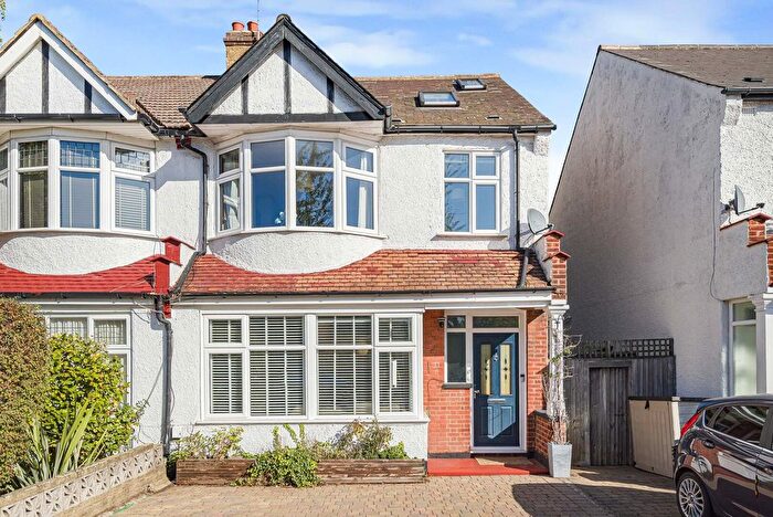 5 Bedroom Semi-Detached House For Sale In Siward Road, Bromley, BR2