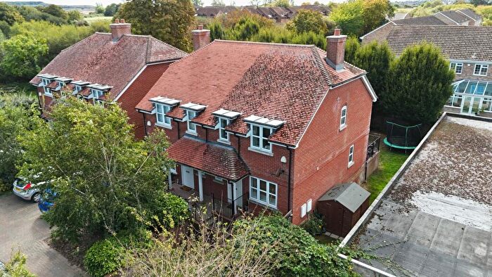 3 Bedroom House For Sale In Spellers Way, Stanpit, BH23