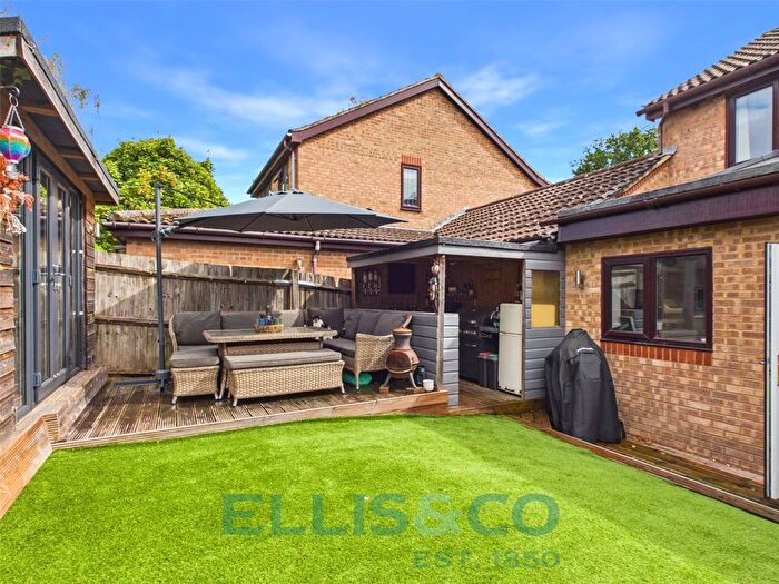 3 Bedroom Semi-Detached House For Sale In Town Acres, Tonbridge, Kent, TN10