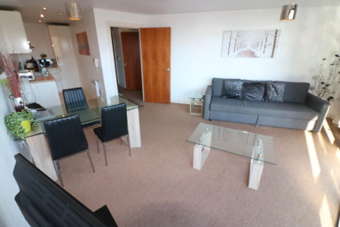 1 Bedroom Apartment To Rent In Apartment Freedom Quay, HU1