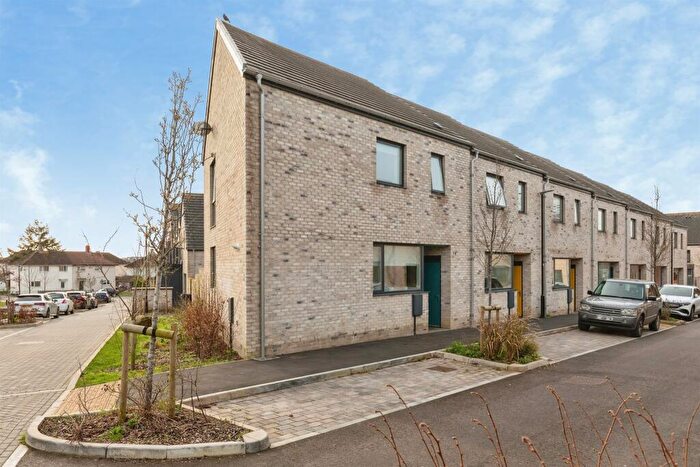 2 Bedroom End Of Terrace House For Sale In Laurel Way, Southmead, Bristol, BS10