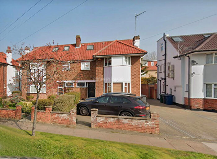 4 Bedroom Semi-Detached House To Rent In Devonshire Road, Mill Hill East, NW7
