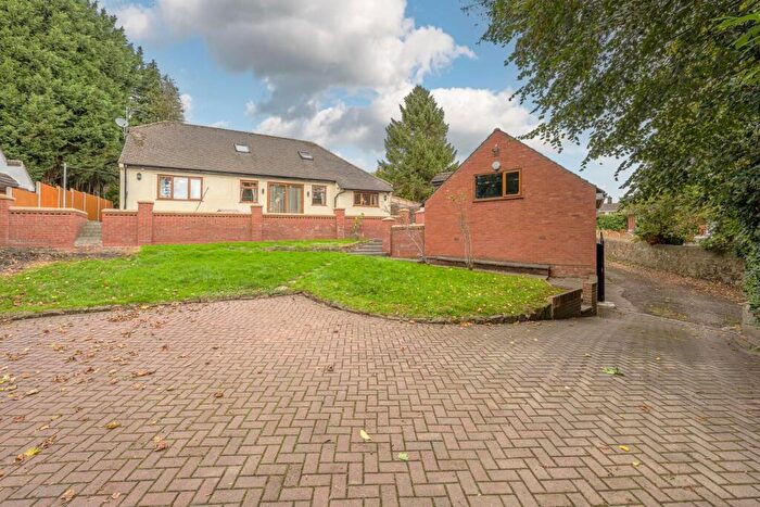 5 Bedroom House For Sale In Tipton Road, Woodsetton, DY3