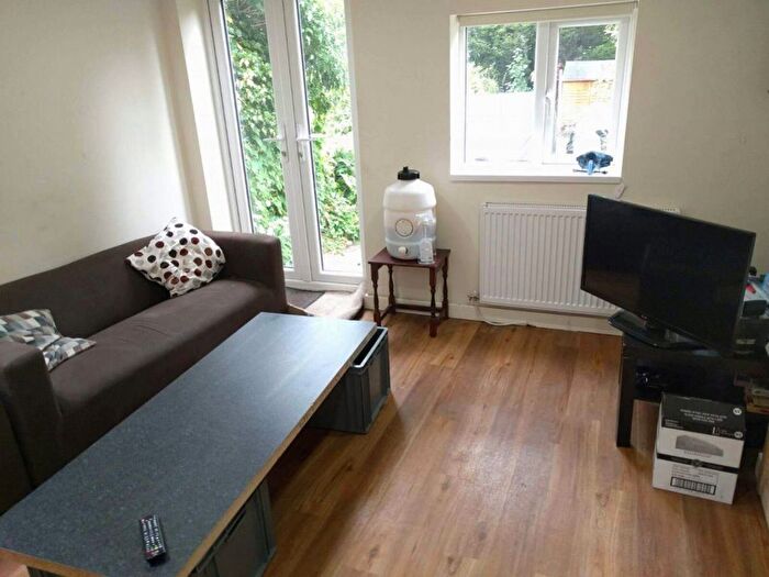 5 Bedroom Property To Rent In Heeley Road, B29