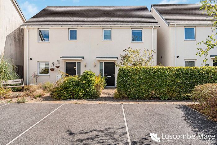 3 Bedroom Semi-Detached House For Sale In Sparkhays Drive, Totnes, TQ9
