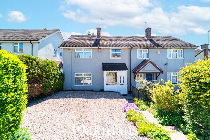 3 Bedroom Semi-Detached House For Sale In Wellmead Walk, Birmingham, B45