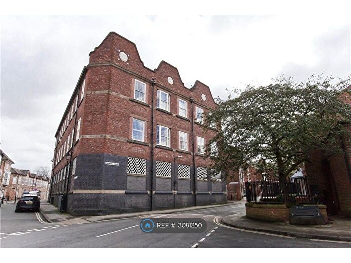 3 Bedroom Maisonette To Rent In Buckingham Court, York, YO1