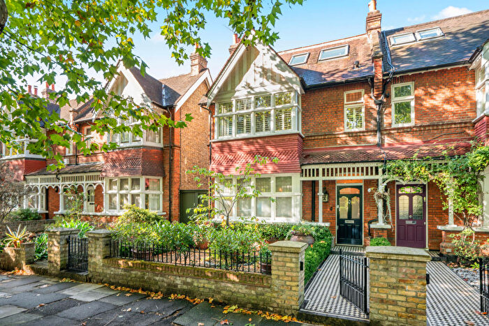 6 Bedroom Semi-Detached House For Sale In East Sheen Avenue, London, SW14