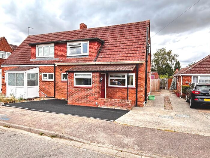 3 Bedroom Semi-Detached House For Sale In Rodney Close, Longlevens, GL2