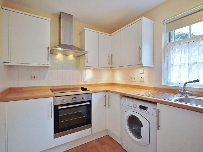 1 Bedroom Flat For Sale In Pembury, Tunbridge Wells, TN2