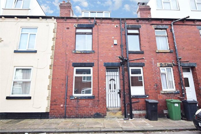 2 Bedroom Terraced House To Rent In Barkly Parade, Beeston, Leeds, West Yorkshire, LS11