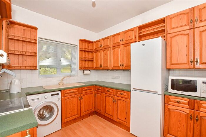 3 Bedroom Detached House For Sale In Randalls Road, Leatherhead, Surrey, KT22